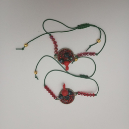 دستبند دخترانه طرح دانه انار یلدایی کد 31302 بسته ۲ عددی