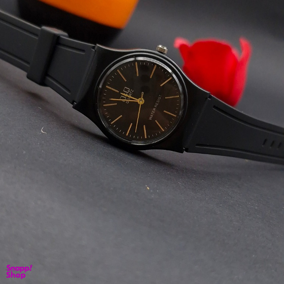 ساعت عقربه ای زنانه طرح کیو اند کیو مدل اسپرت 02