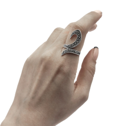 انگشتر نقره زنانه مدل پیچ کد 12378