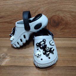 صندل بچگانه کراکس زیتون مدل فلای رنگ مشکی طوسی