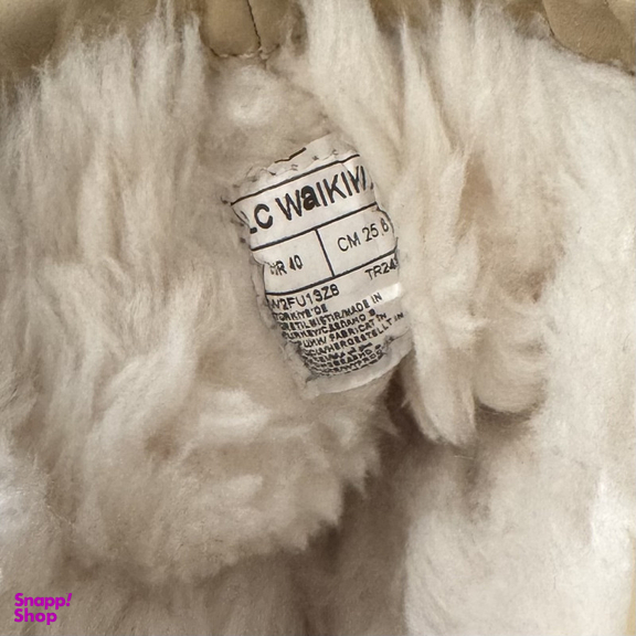 نیم بوت زنانه ال سی وایکیکی مدل ترمال پلاس ضد آب