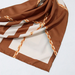 روسری زنانه آنالیا مدل ابریشم دست دوز طرح زنجیری کلاسیک کد ana-2821