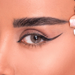 لنز رنگی سالیانه هرا شماره 14 کد sba120 رنگ عسلی موکا