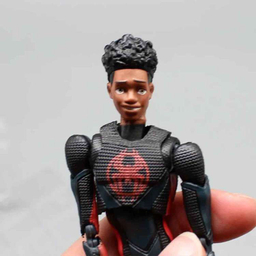 اکشن فیگور بندای مدل اسپایدرمن مایلز مورالس طرح Spiderman Miles Morales SHFiguarts
