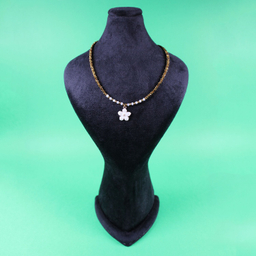 گردنبند زنانه طرح گل مدل دست ساز منجوقی کد 03