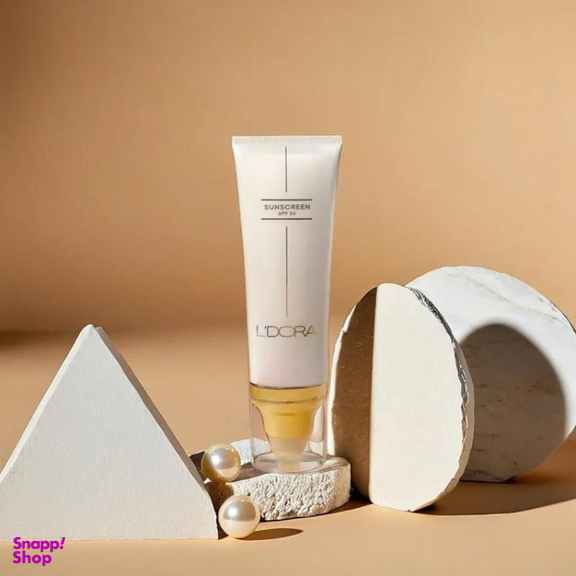 کرم ضد آفتاب بی رنگ لدورا مدل SPF50 کد 01 حجم 80 میلی‌لیتر