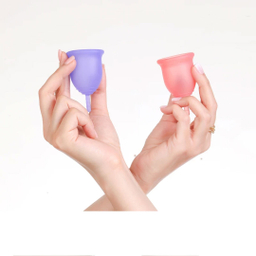 کاپ قاعدگی لیوا فارما مدل Plus سایز کوچک و متوسط مجموعه 2 عددی