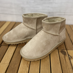 نیم بوت زنانه طرح آگ کوتاه رنگ کرم