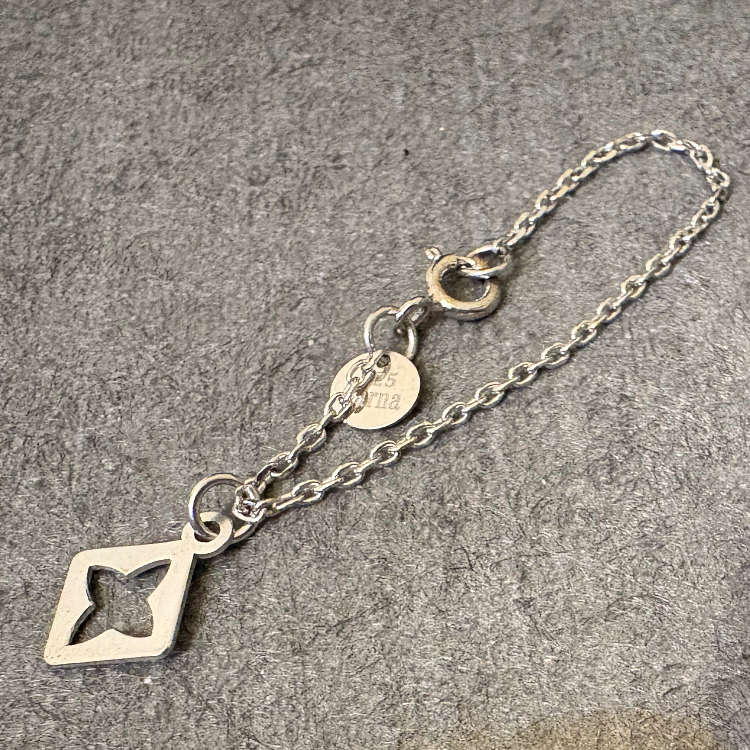 آویز ساعت نقره زنانه گیرا مدل هندسی کد G587