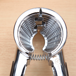 گردو شکن جی فی نی مدل G-Z09