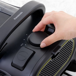 جاروبرقی 2000 وات پاناسونیک مدل MC-CL605