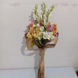 دسته گل طبیعی آلستر و مریم کد 201