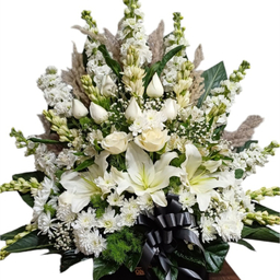 باکس گل طبیعی گلی کد 20098 رنگ سفید