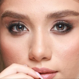 لنز فصلی بیوتی مدل N21OB شماره 206 رنگ طوسی روشن دور مشکی