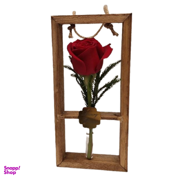 قاب تک شاخه رز قرمز