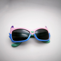 عینک آفتابی بچگانه کارازا مدل گربه ای پلاریزه کد S8121_C3