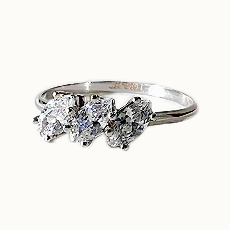 انگشتر طلا 18 عیار زنانه گالری سپینود طرح مارکیز مدل RSG2