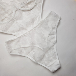 لباس خواب زنانه برتا مدل بادی توری