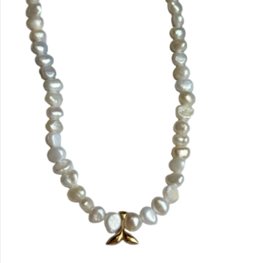 گردنبند طلا 18 عیار زنانه مدل مروارید و دم وال