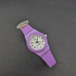 ساعت عقربه ای زنانه طرح کیو اند کیو مدل اسپرت 51