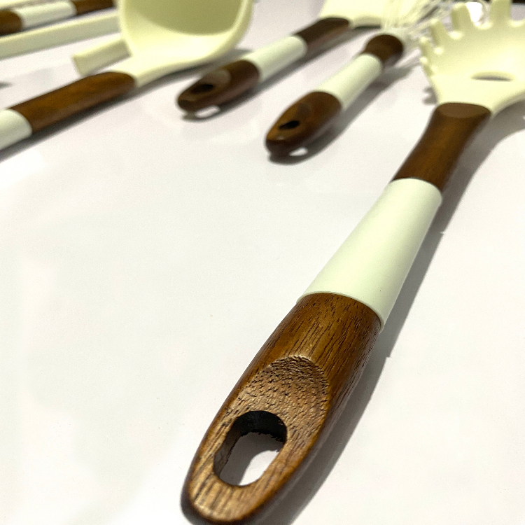 سرویس کفگیر و ملاقه 10 پارچه آرو مدل TR-6222