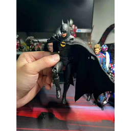 اکشن فیگور بندای مدل بتمن مایکل کیتون مدل The Batman Michael Keaton S.H.Figuarts