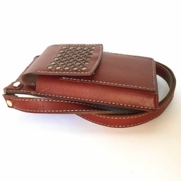 کیف کراس‌ بادی چرم دست دوز مدل آریلا