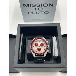 ساعت مچی عقربه ای مدل Pluto