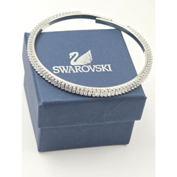 دستبند زنانه وای اس ایکس مدل کریستال سواروسکی کد swar7688