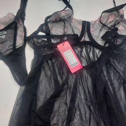 لباس خواب زنانه برتا مدل توری فنردار کد 2200BS