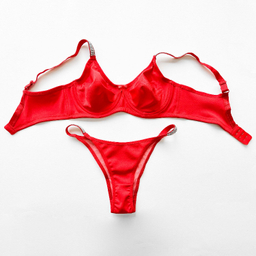 ست شورت و سوتین زنانه نوشه پوش مدل فنردار توری کد 90106 رنگ قرمز