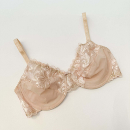 ست شورت و سوتین توری نوشه پوش کد 99902