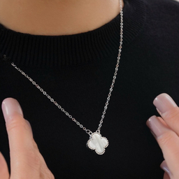 گردنبند نقره زنانه مدل ونکلیف صدفی کد 220