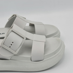 صندل زنانه نیکتا مدل سگک دار کد 503 رنگ خاکستری