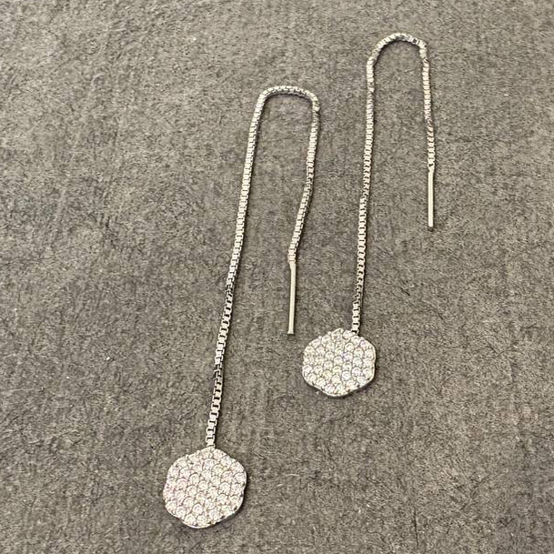 گوشواره نقره زنانه گیرا مدل بخیه G0667