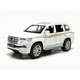 ماشین بازی چه ژی مدل تویوتا لندکروز کد 032