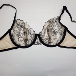 ست سوتین و شورت زنانه برتا مدل توری کد 2020OZB رنگ نسکافه ای