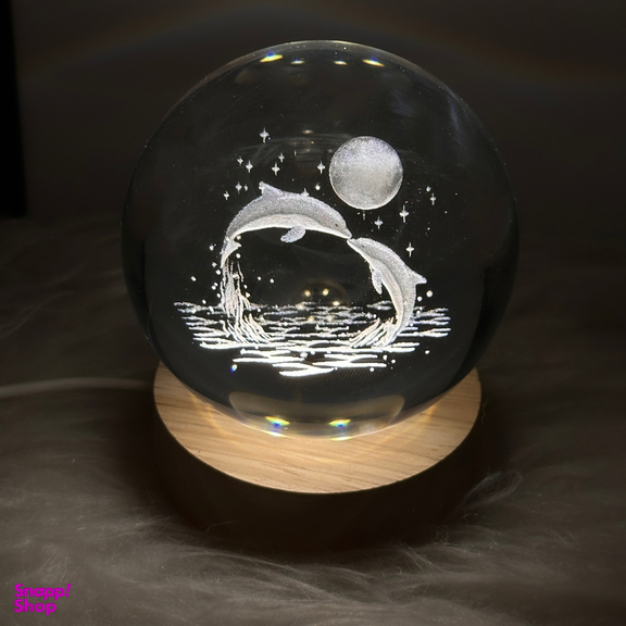 چراغ خواب مدل گوی کریستال سه بعدی طرح دلفین و ماه سایز 10 سانتی متر