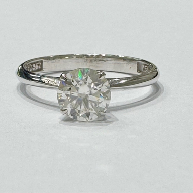 انگشتر طلا 18 عیار زنانه گالری سپینود طرح سولیتر نگین موزانایت مدل RSG7