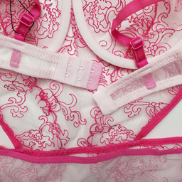 لباس خواب زنانه برتا مدل توری زنانه 2300OZM