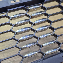 توری زیر سپر خودرو کالانیکس مدل TOR-QUICKNEGIN-100198 طرح نگین دار مناسب کوییک