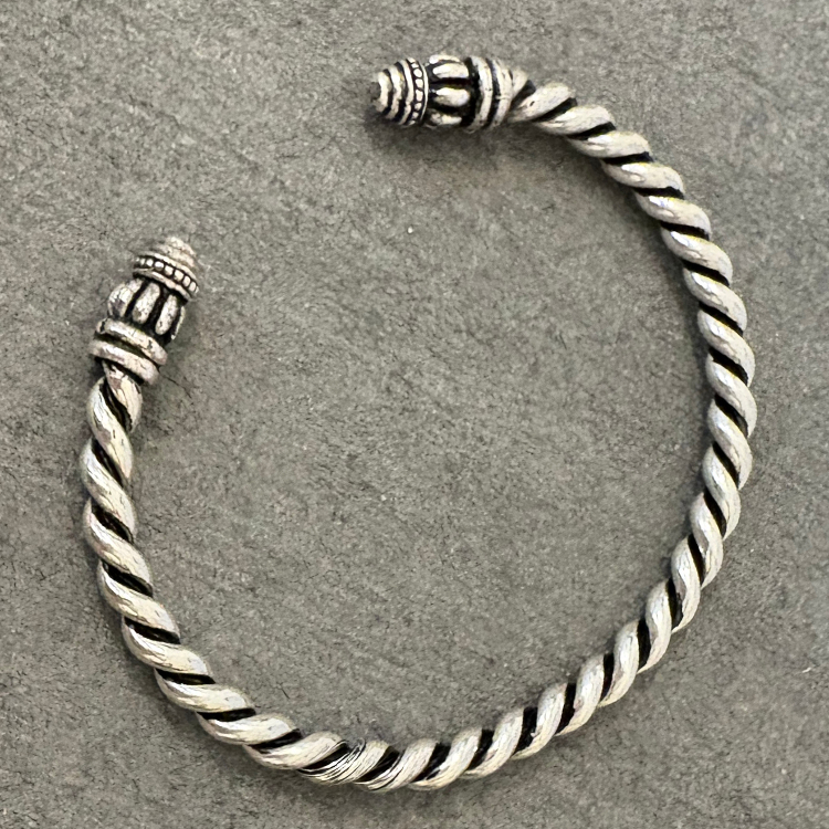 دستبند نقره مردانه گیرا مدل بنگل G0100