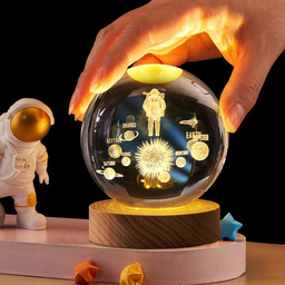 چراغ خواب مدل گوی کریستالی 3D طرح فضانورد