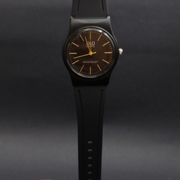 ساعت عقربه ای زنانه طرح کیو اند کیو مدل اسپرت 02