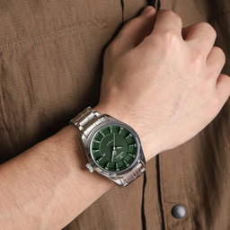 ساعت عقربه ای مردانه نیوی فورس مدل N80F32 کد SR/GR