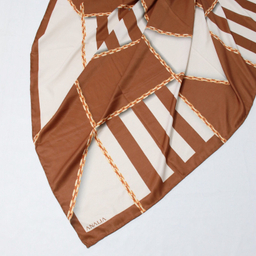 روسری زنانه آنالیا مدل ابریشم دست دوز طرح زنجیری کلاسیک کد ana-2821