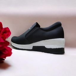 کفش ورزشی زنانه کد 777