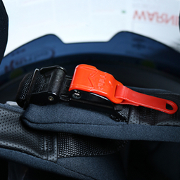 کلاه کاسکت ردلاین مدل 939 رنگ سفید براق به همراه کاور