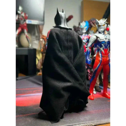 اکشن فیگور بندای مدل بتمن مایکل کیتون طرح Batman The Flash