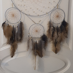 آویز دریم کچر مدل مهره دار رنگ نقره ای